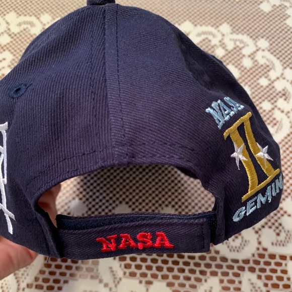 Baseball cap - Picture 2 of 6